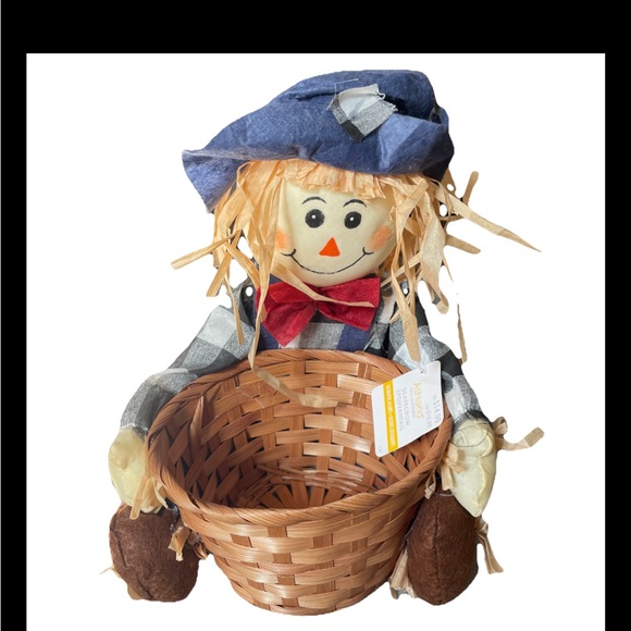 Fall Autumn Scarecrow Basket Country Plush Fabric Smiling Halloween Decor New - Picture 1 of 6